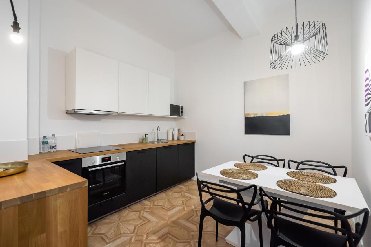 Old Town Basilisk Apartment 华沙 外观 照片